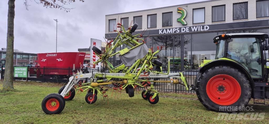 CLAAS Volto 1320 T Pöyhimet ja haravat