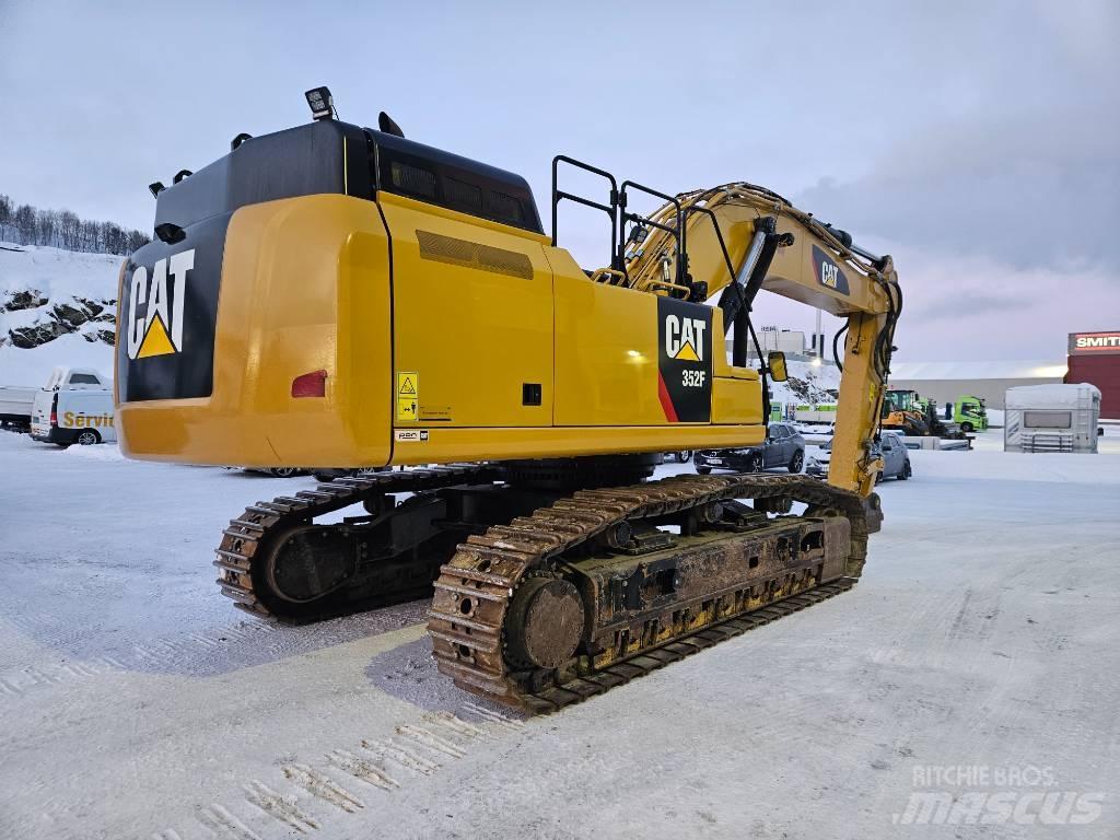 CAT 352 Telakaivukoneet