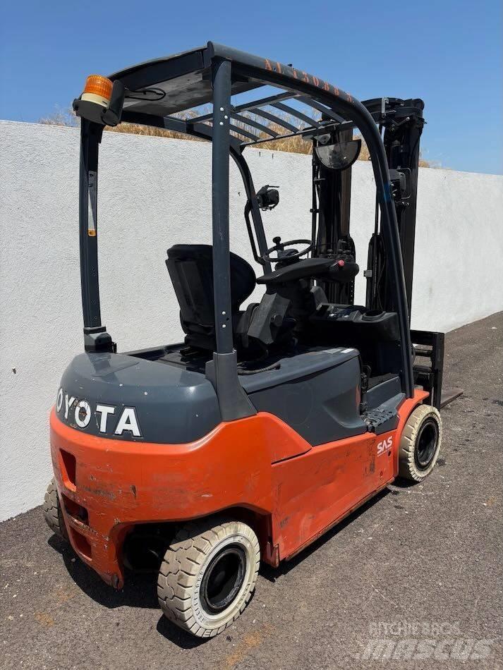 Toyota 8 FBMT 16 Sähkötrukit