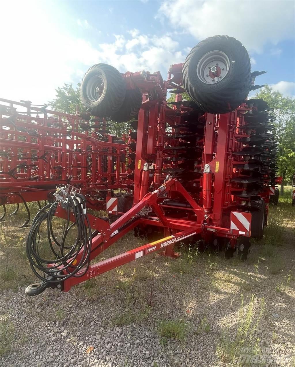 Horsch Joker 12 RT Kiekkomultaimet ja lautasäkeet