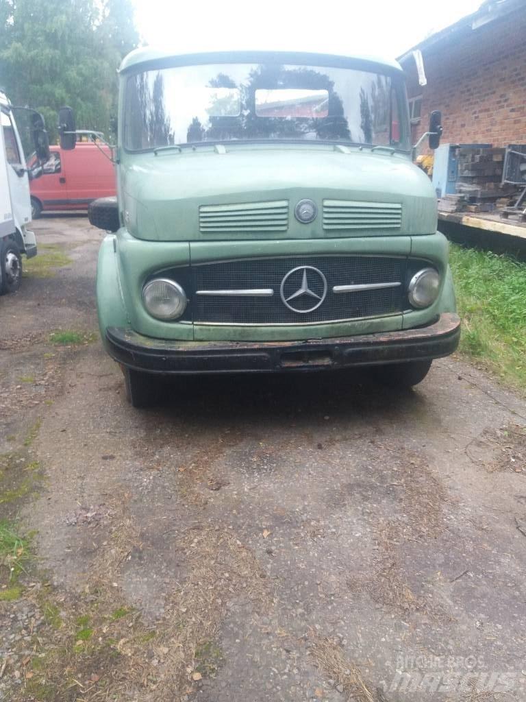 Mercedes-Benz 1113 Sora- ja kippiautot