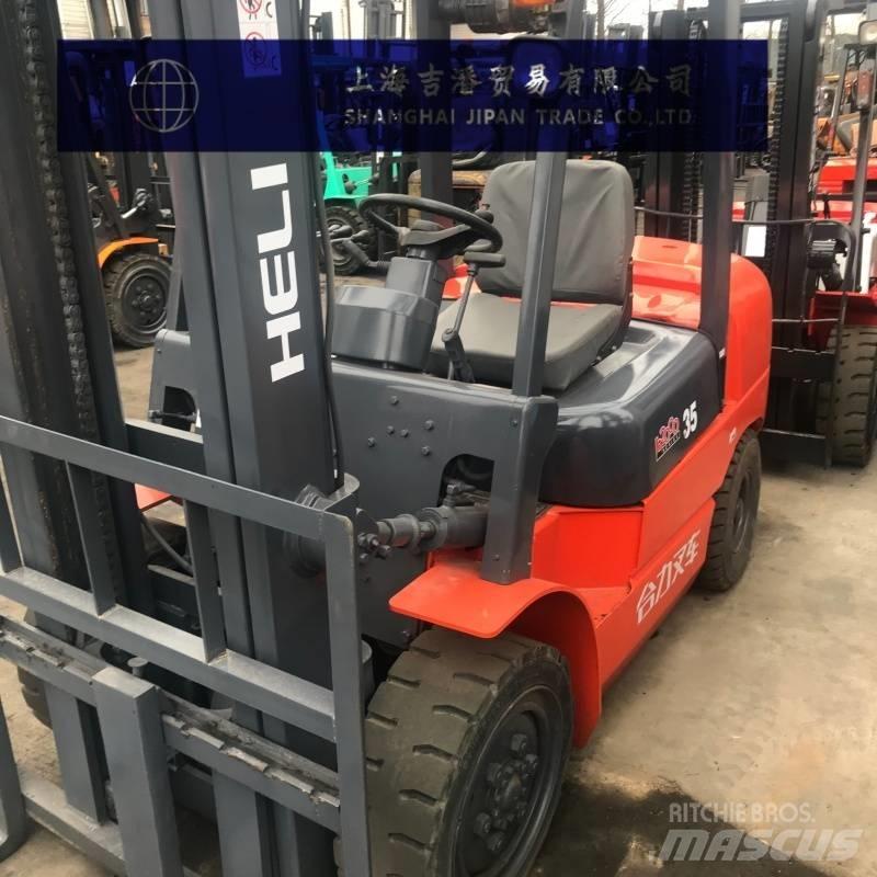 Heli H2000 35 Dieseltrukit