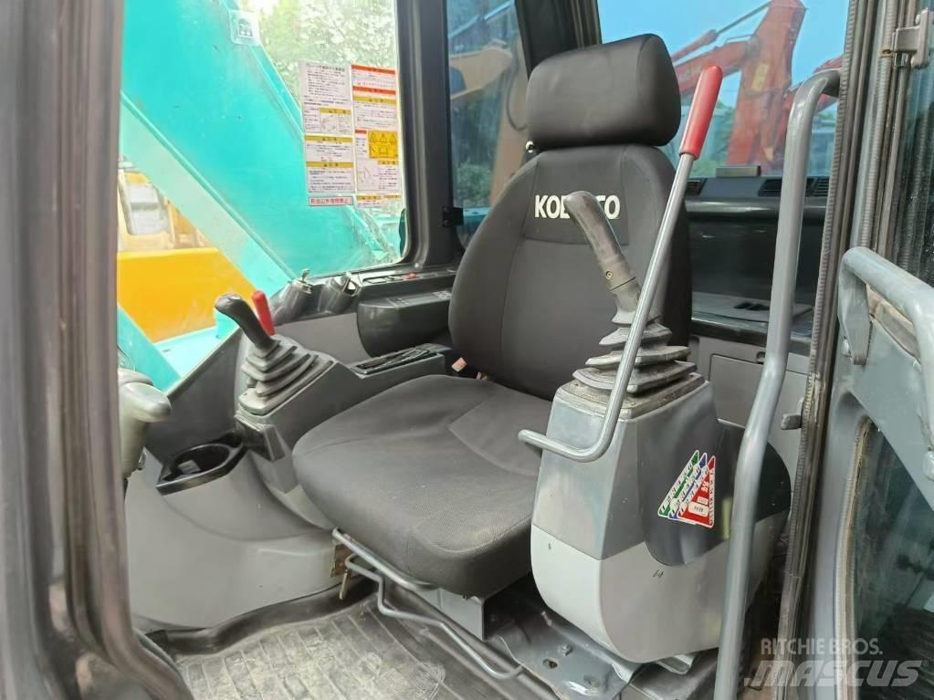 Kobelco SK 75 Midikaivukoneet 7t - 12t