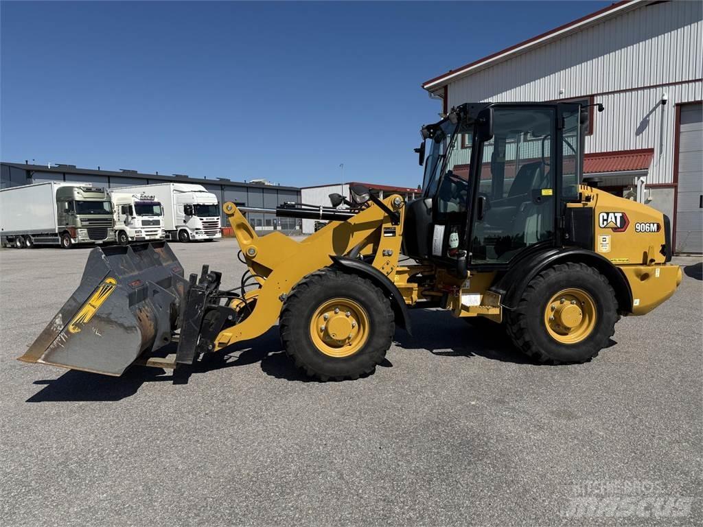 CAT 906M Pyöräkuormaajat