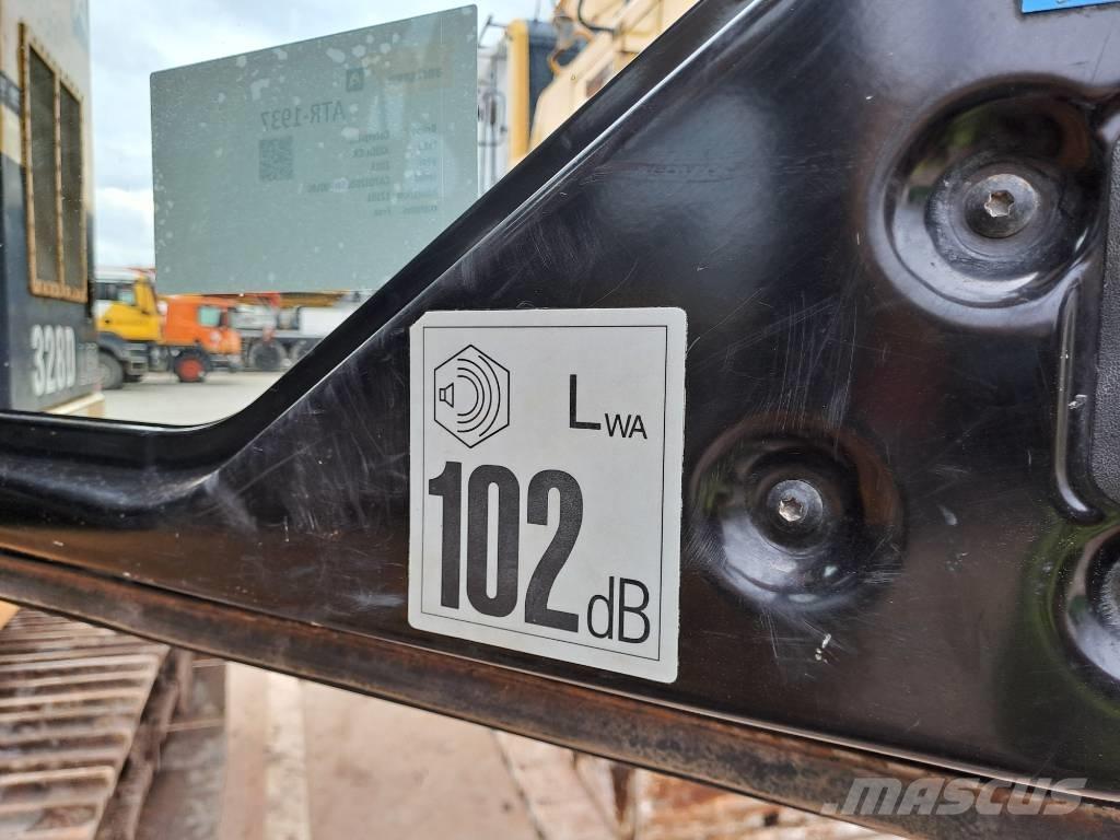 CAT 328 D LCR Telakaivukoneet