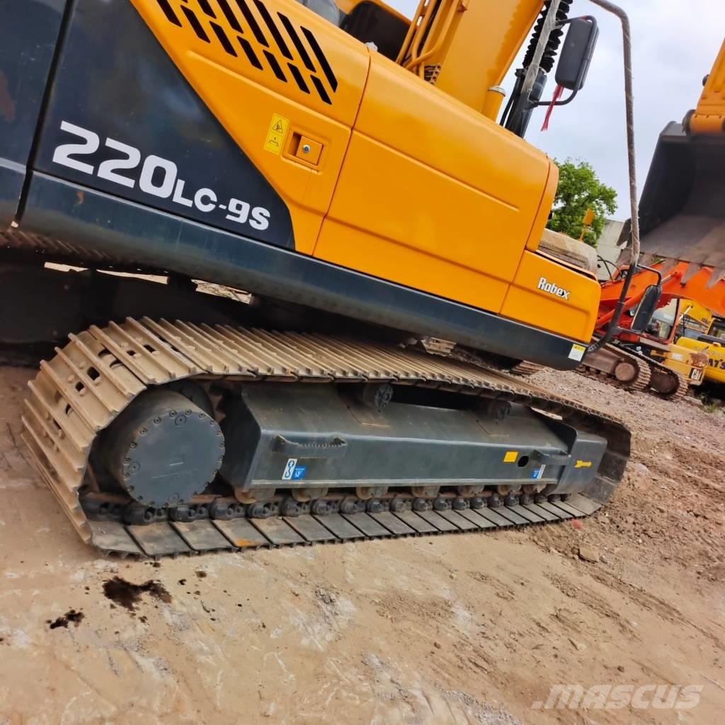 Hyundai 220 LC-9S Telakaivukoneet