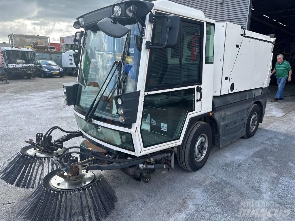 Schmidt Swingo 200 Lakaisukoneet