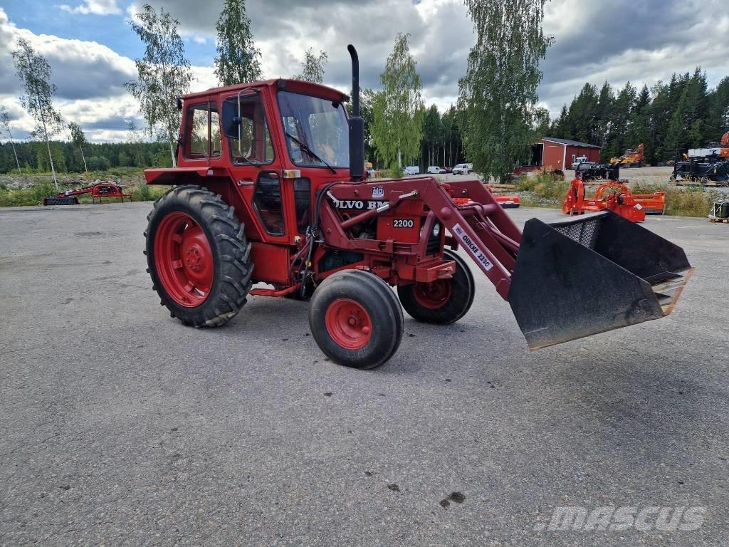 Volvo BM 2200 Traktorit