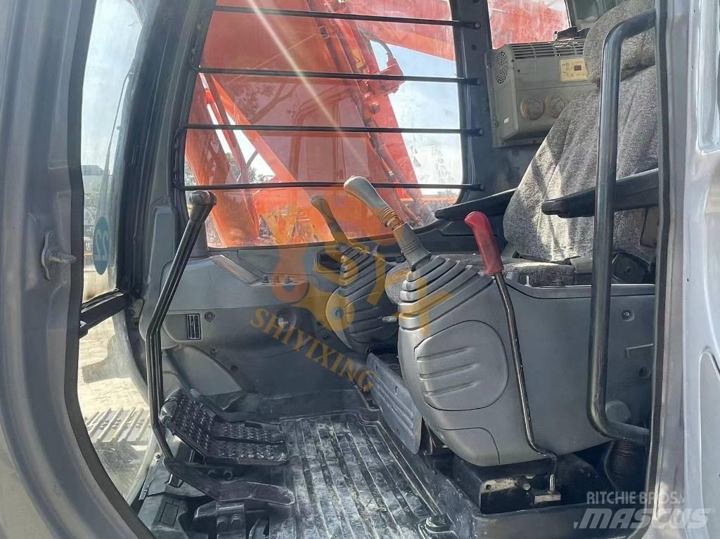 Hitachi EX 120 Telakaivukoneet