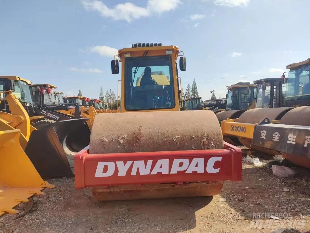 Dynapack CA602D Yksivalssijyrät