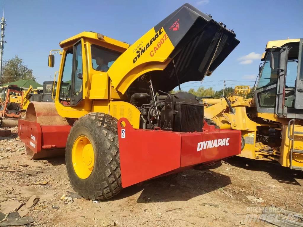 Dynapack CA602D Yksivalssijyrät