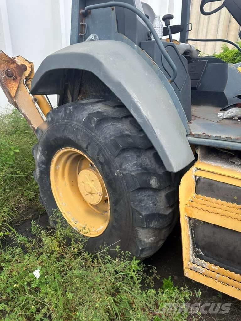 John Deere 310 K Kaivurikuormaajat