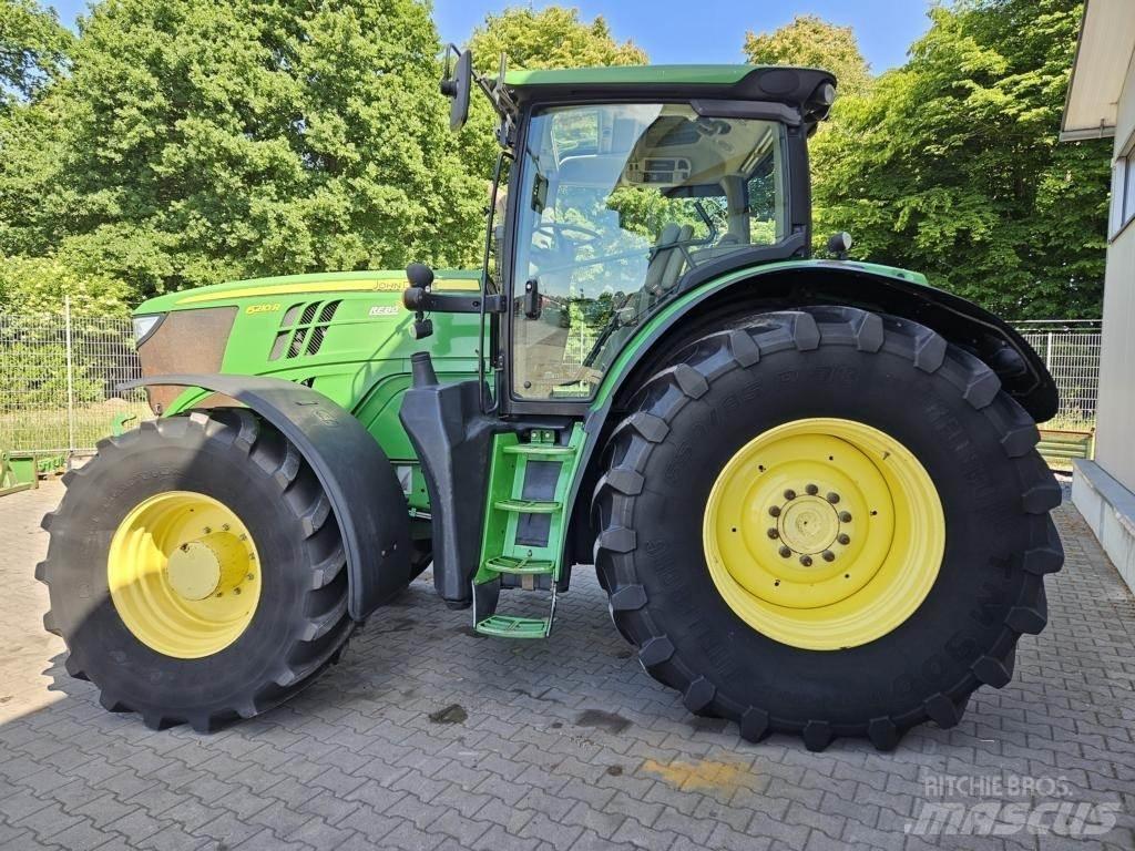 John Deere 6210R Traktorit