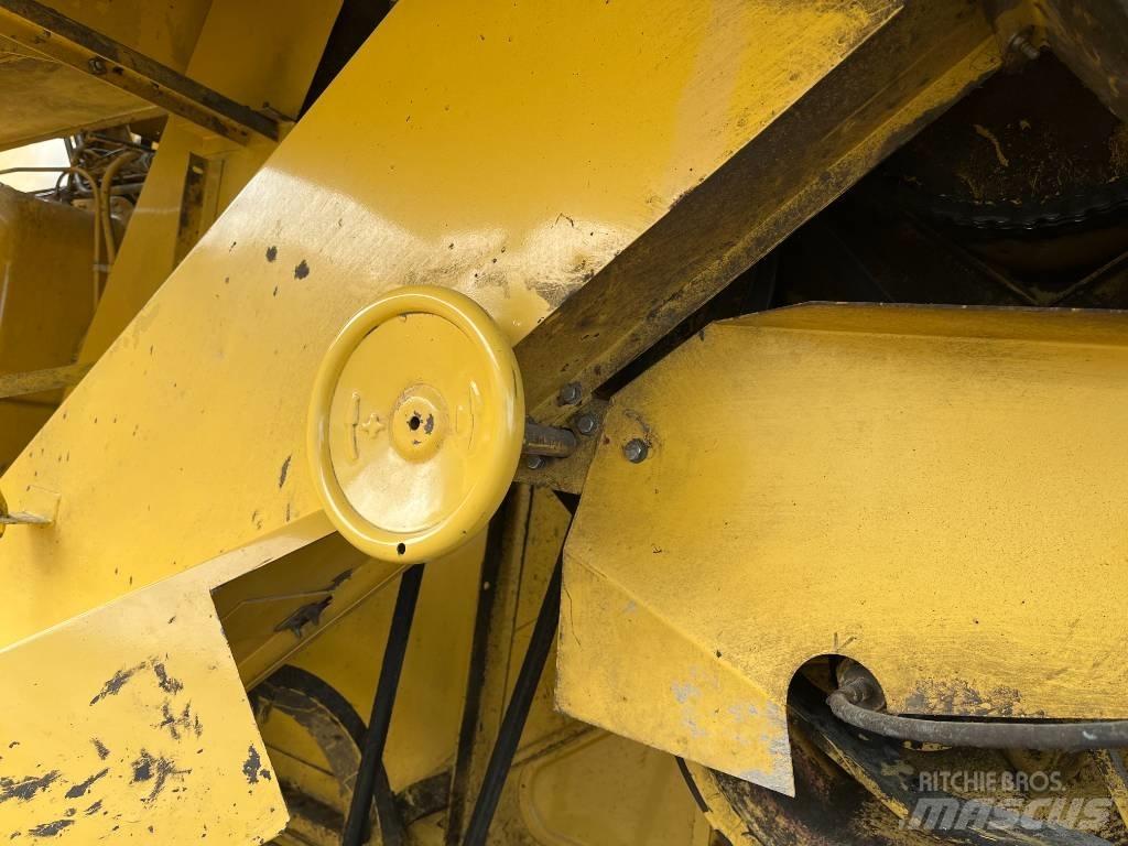 New Holland 8030 12´ Leikkuupuimurit