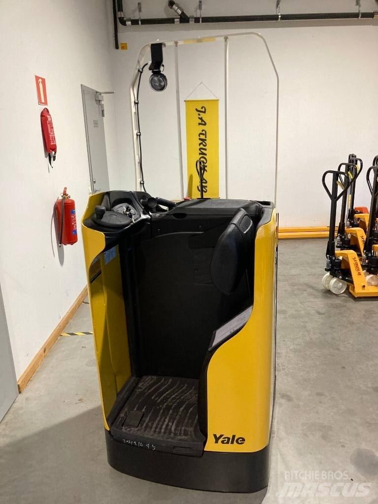 Yale MP20T. 2000kg Lavansiirtotrukit ajotasolla