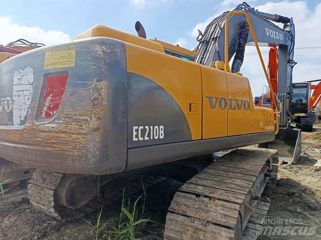 Volvo EC210B Telakaivukoneet