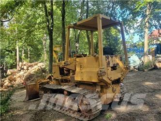 Komatsu D 31 A-17 Telaketjupuskutraktorit