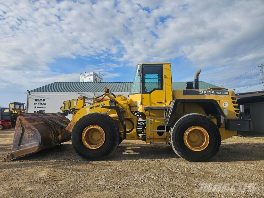 Komatsu WA 380-3H Pyöräkuormaajat