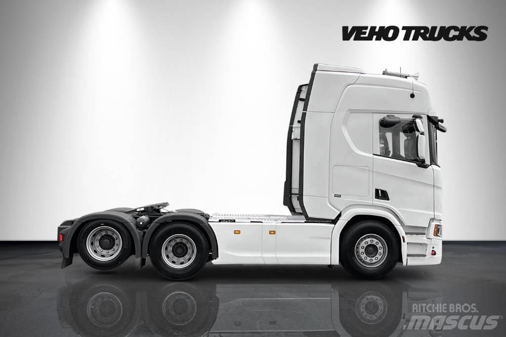 Scania R580 6X2 NB Vetopöytäautot