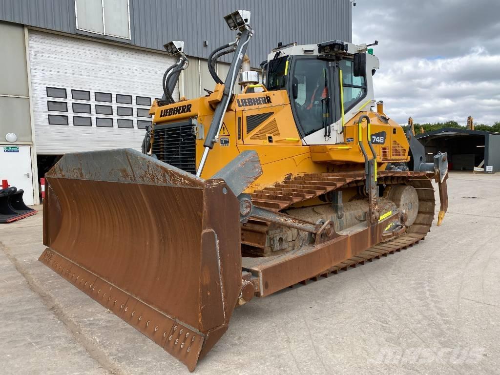 Liebherr PR 746 Telaketjupuskutraktorit