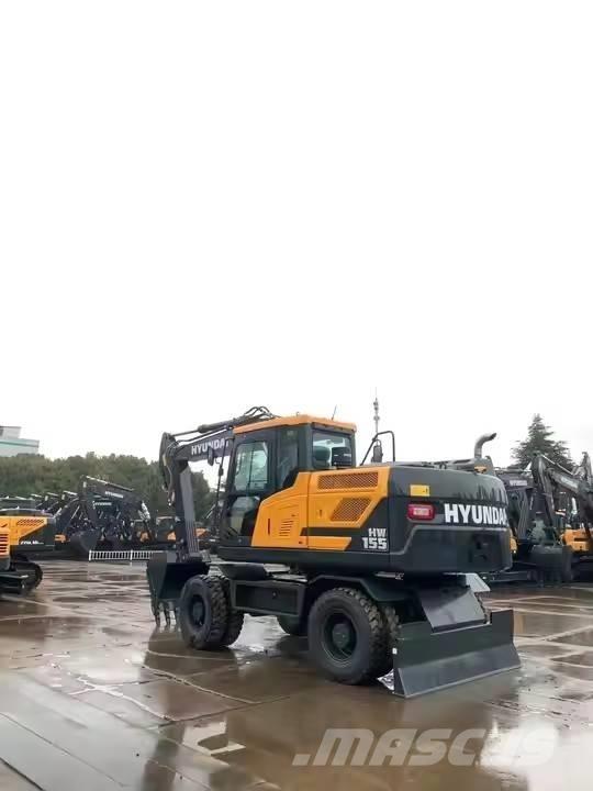 Hyundai HW 155 Telakaivukoneet