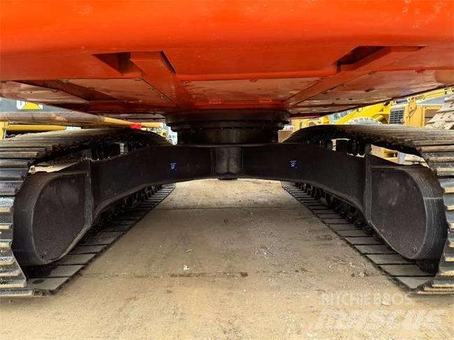 Doosan DX 225 LCA Telakaivukoneet