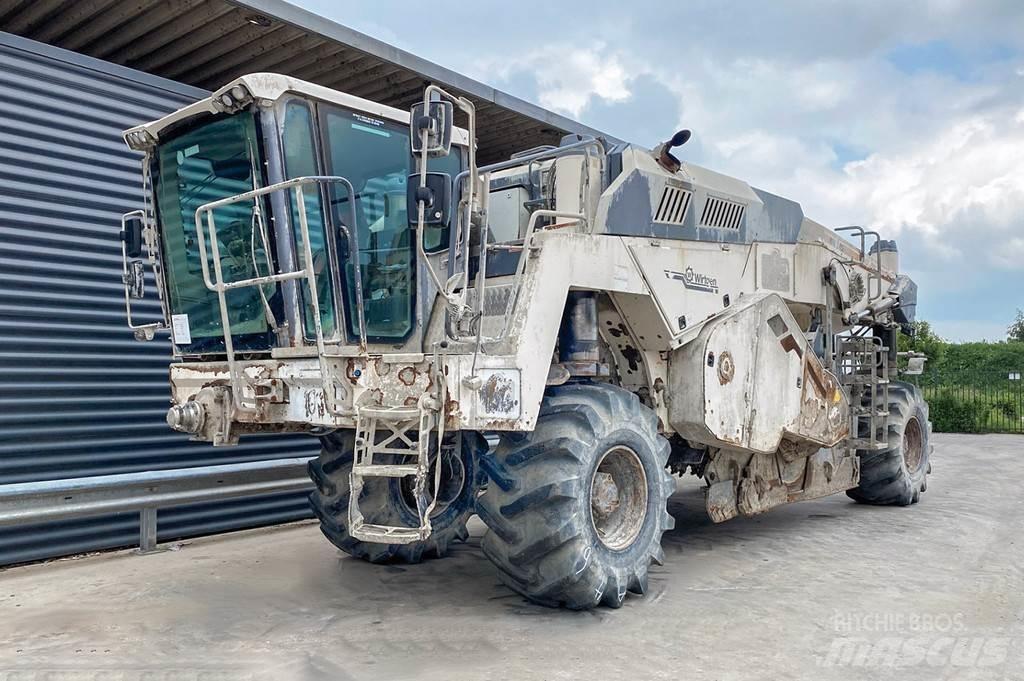 Wirtgen WR 240 Asfaltin uusiokäyttölaitteet