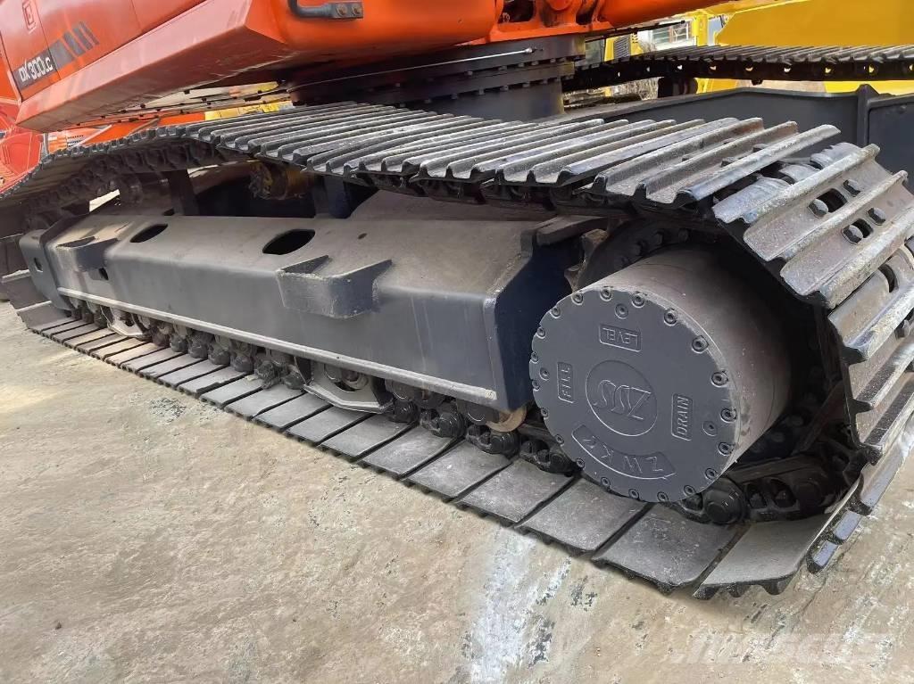 Doosan DX300LC Telakaivukoneet