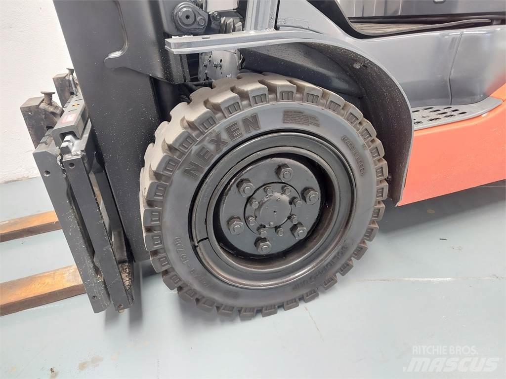 Toyota 52 8FDJF35 Dieseltrukit