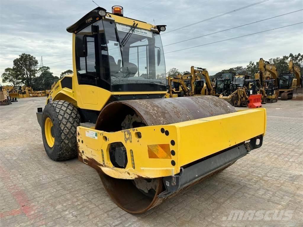 BMW 213D Yksivalssijyrät