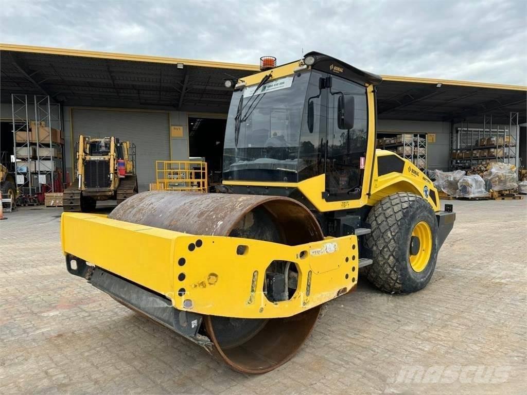 BMW 213D Yksivalssijyrät