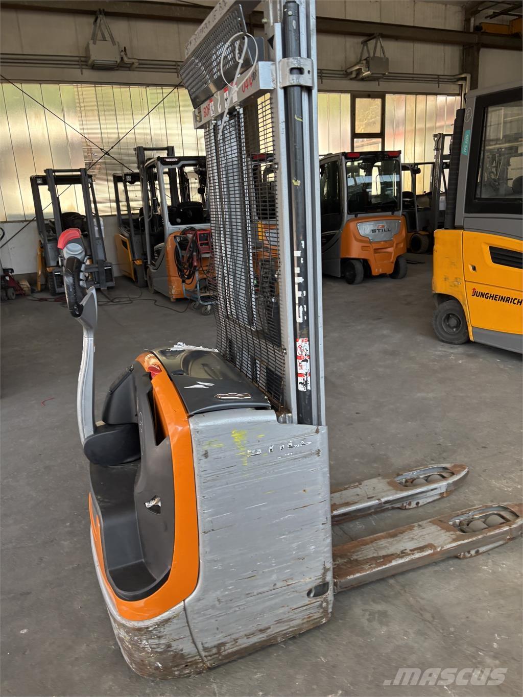 Still EXV 12i Ajettavat pinoamisvaunut