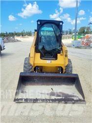 CAT 242 D Liukuohjatut kuormaajat