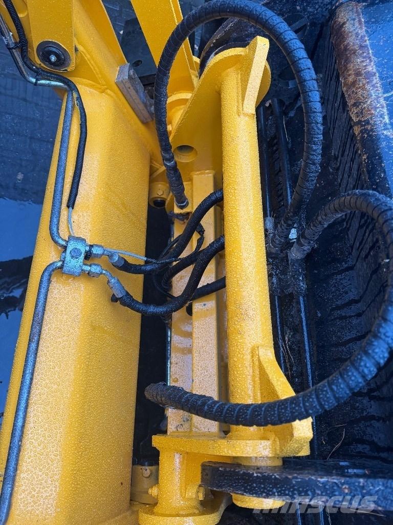 JCB 3CX compact Kaivurikuormaajat