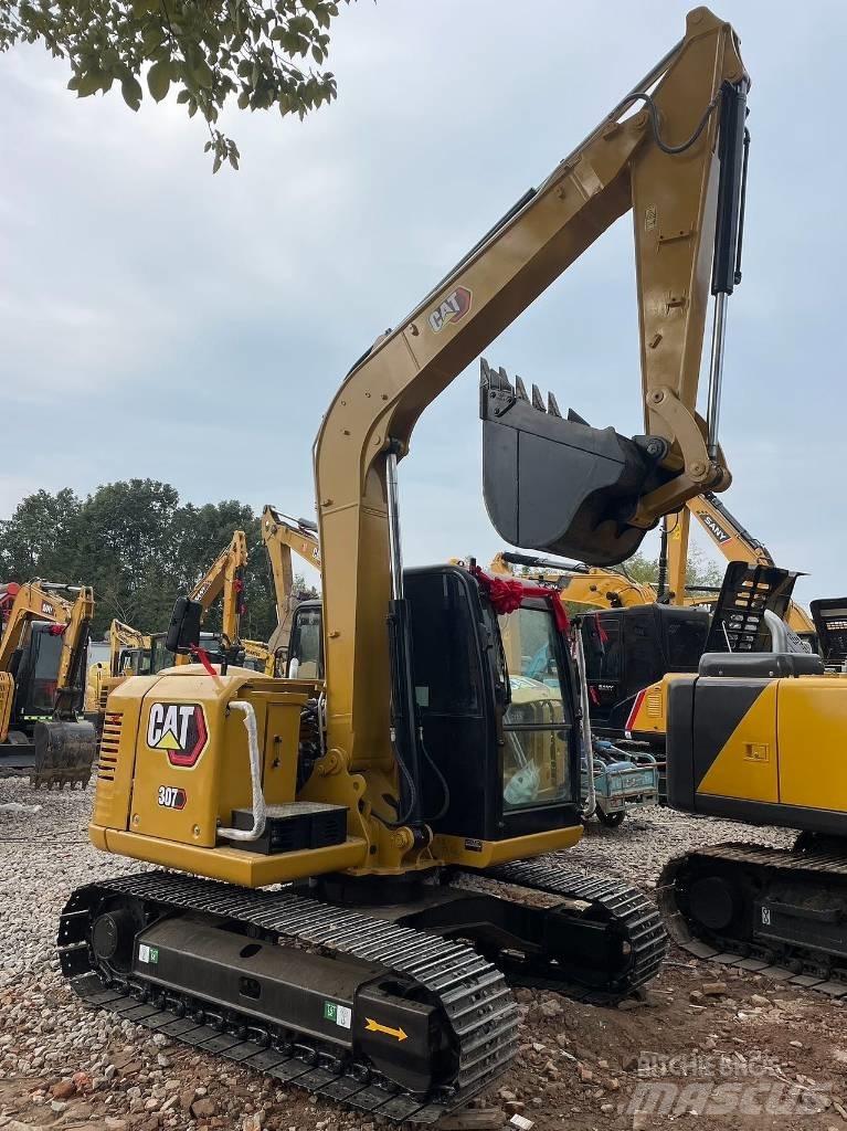 CAT 307 Minikaivukoneet < 7t