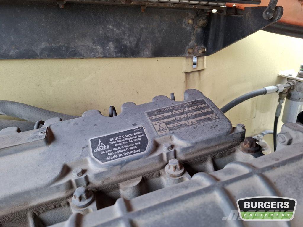 JLG 680S Teleskooppipuominostimet