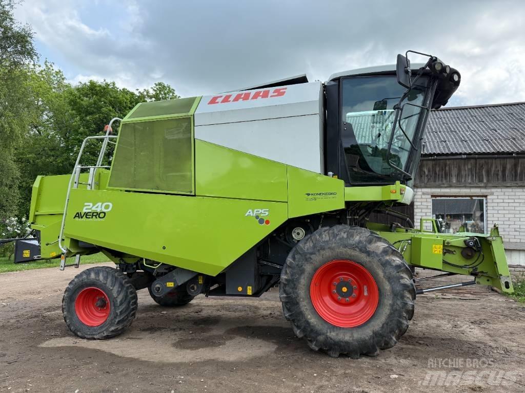 CLAAS Avero 240 Leikkuupuimurit