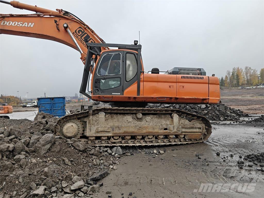 Doosan DX520LC Telakaivukoneet
