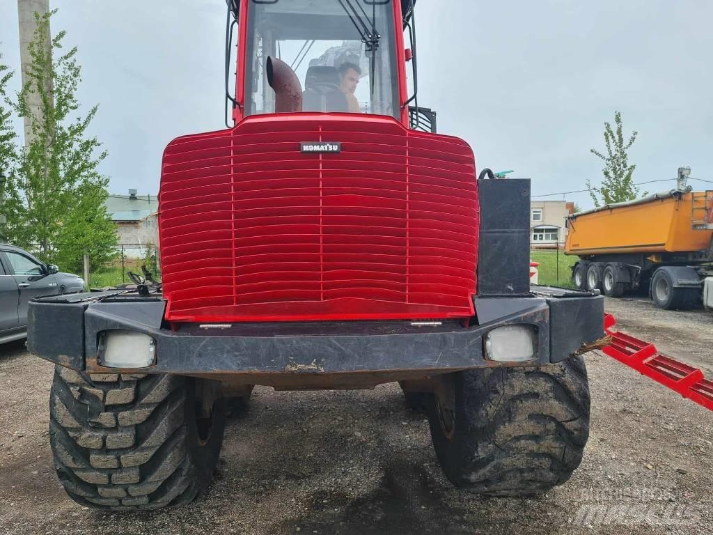 Komatsu 895 Kuormatraktorit