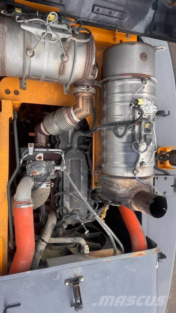 Hyundai HW 180 Pyöräkaivukoneet