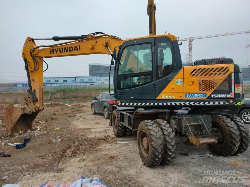 Hyundai 210W Pyöräkaivukoneet