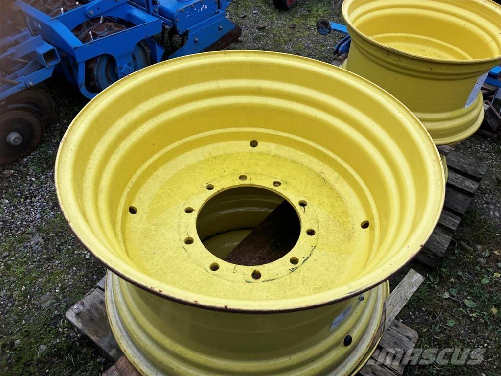 John Deere 18x30 Renkaat ja vanteet