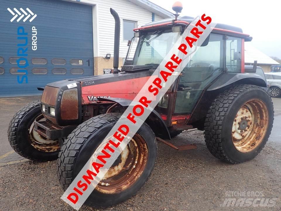 Valtra 900 Traktorit