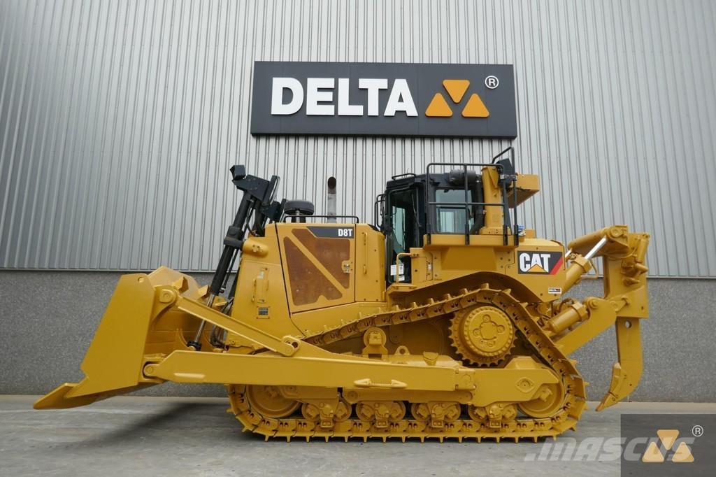 CAT D8T Telaketjupuskutraktorit