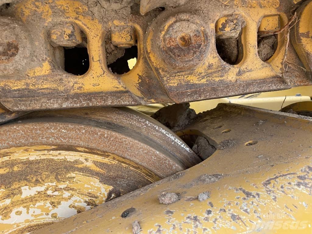 CAT D 6 T EPA Telaketjupuskutraktorit
