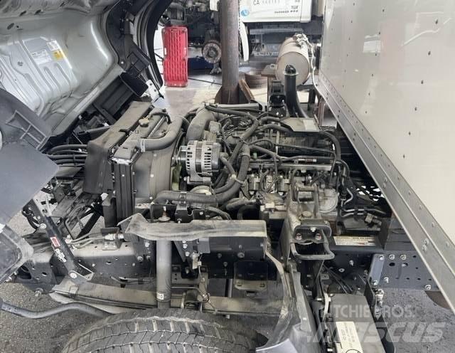 Isuzu NPR Umpikorikuorma-autot