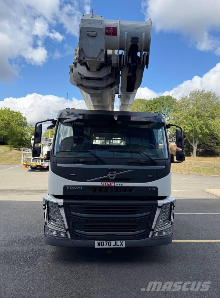 Bronto Skylift S56XR Nostolava-autot