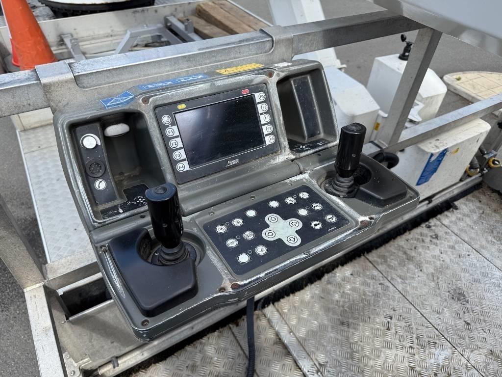 Bronto Skylift S56XR Nostolava-autot