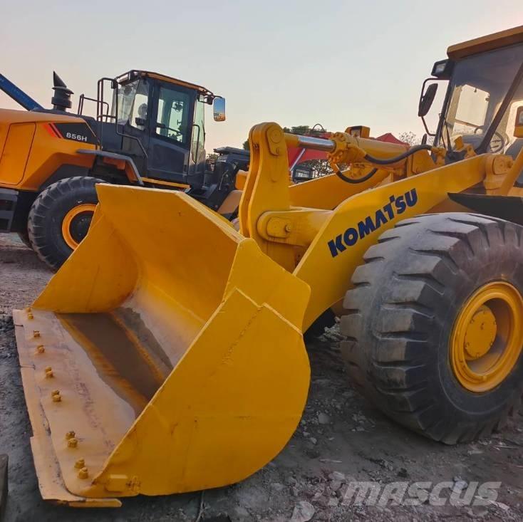 Komatsu WA 470 Pyöräkuormaajat