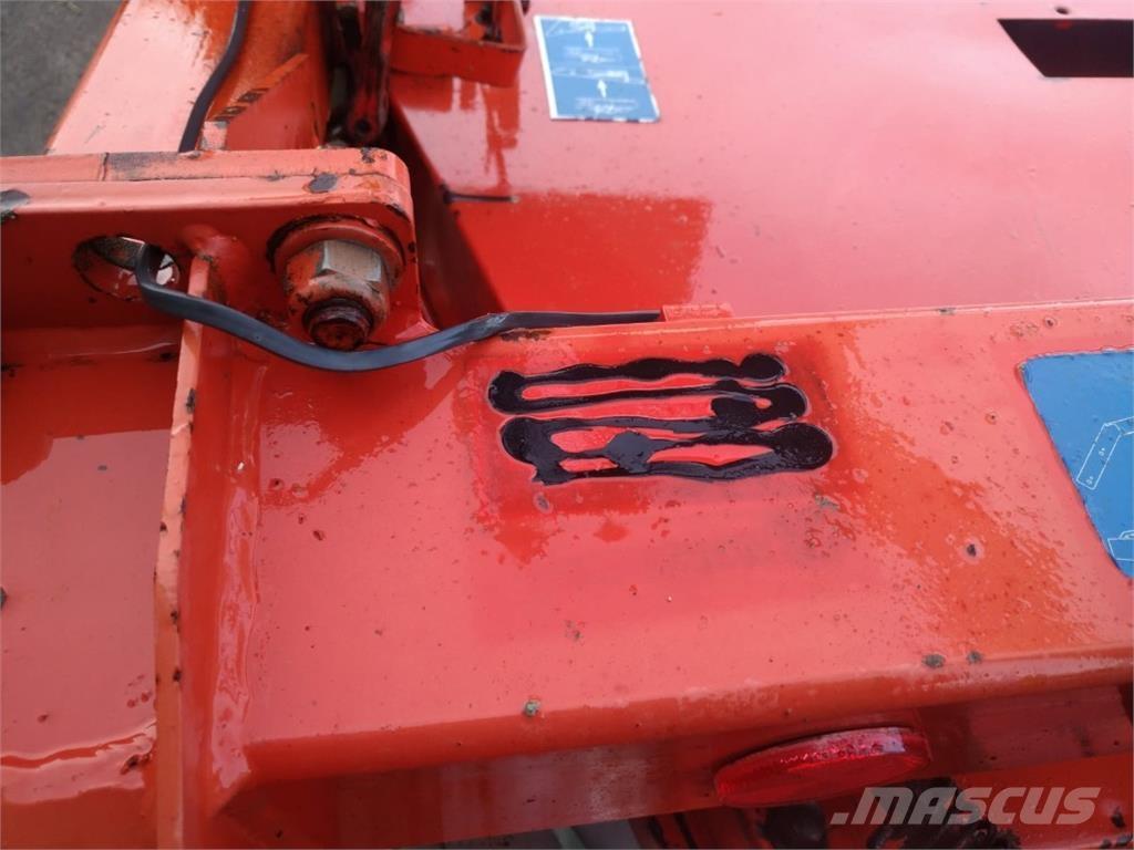 Kuhn GMD 802 F Niittomurskaimet
